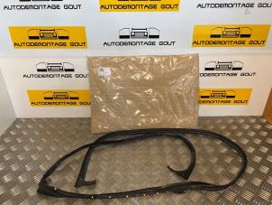 Gebruikte Portierrubber 4Deurs rechts-voor Skoda Octavia Combi (1Z5) Prijs € 9,99 Margeregeling aangeboden door Autodemontage Gout