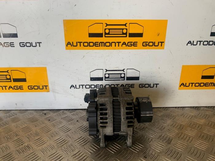 Gebruikte Dynamo Volkswagen Transporter T5 2.5 TDi Prijs € 79,99 Margeregeling aangeboden door Autodemontage Gout