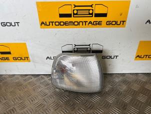 Gebruikte Knipperlicht rechts Volkswagen Transporter T4 2.5 TDI Prijs € 14,99 Margeregeling aangeboden door Autodemontage Gout