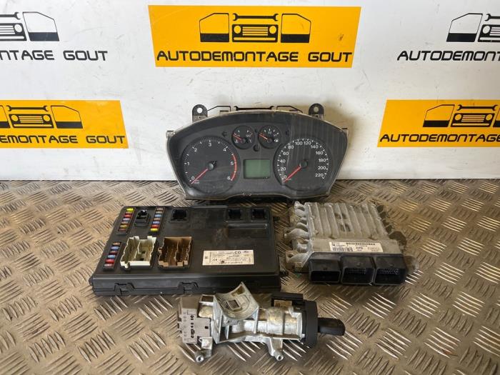 Gebruikte Kontaktslot + computer Ford Transit 2.2 TDCi 16V Euro 5 Prijs € 299,99 Margeregeling aangeboden door Autodemontage Gout