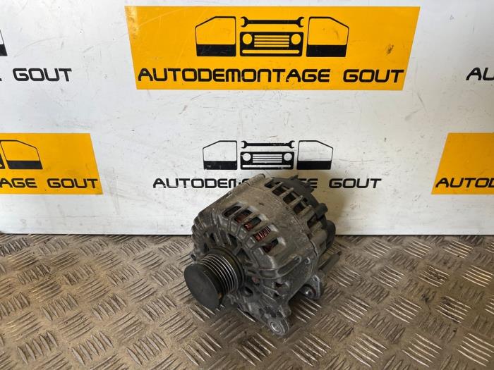 Gebruikte Dynamo Volkswagen Crafter 2.0 TDI 16V Prijs € 35,00 Margeregeling aangeboden door Autodemontage Gout