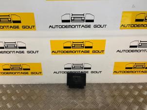 Gebruikte Module Comfort Volkswagen Transporter T5 1.9 TDi Prijs € 99,95 Margeregeling aangeboden door Autodemontage Gout