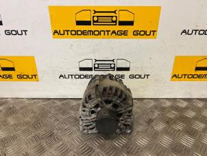 Gebruikte Dynamo Renault Trafic New (FL) 2.0 dCi 16V 115 Prijs € 65,00 Margeregeling aangeboden door Autodemontage Gout