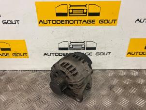 Gebruikte Dynamo Renault Master III (JV) 2.3 dCi 16V 110 Prijs € 55,00 Margeregeling aangeboden door Autodemontage Gout