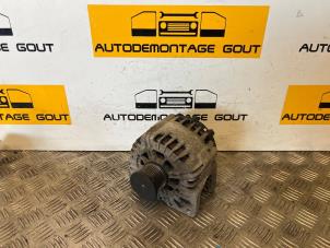 Gebruikte Dynamo Opel Vivaro 2.0 CDTI Prijs € 59,99 Margeregeling aangeboden door Autodemontage Gout