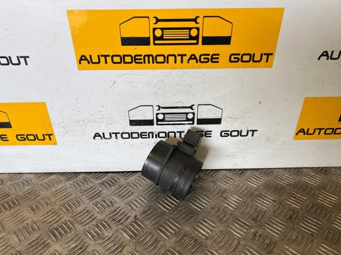 Gebruikte Luchtmassameter Volkswagen Crafter 2.5 TDI 30/32/35/46/50 Prijs € 10,00 Margeregeling aangeboden door Autodemontage Gout