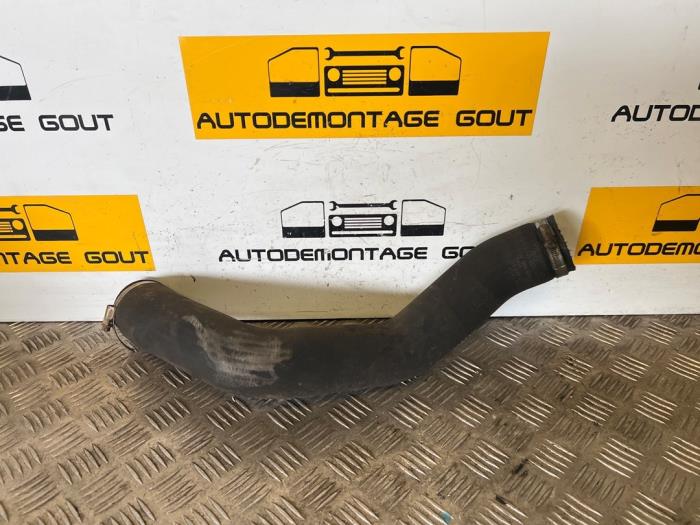 Gebruikte Intercooler Slang Volkswagen Crafter 2.5 TDI 30/32/35/46/50 Prijs € 19,99 Margeregeling aangeboden door Autodemontage Gout
