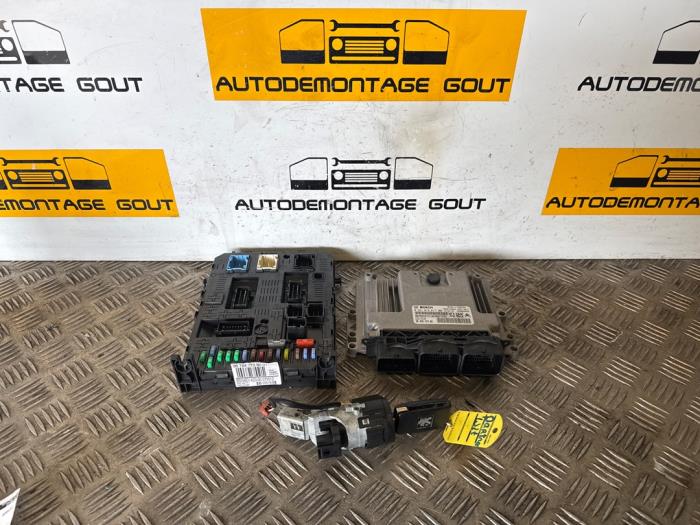 Gebruikte Kontaktslot + computer Peugeot Partner (GC/GF/GG/GJ/GK) 1.6 HDI 90 Prijs € 95,00 Margeregeling aangeboden door Autodemontage Gout