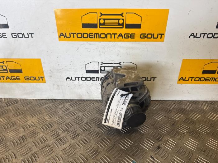 Gebruikte Alternator Mercedes Vito (639.6) 2.2 111 CDI 16V Prijs € 49,99 Margeregeling aangeboden door Autodemontage Gout