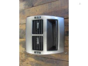 Gebruikte Luchtrooster Dashboard Jaguar XF (CC9) 2.7 D V6 24V Prijs € 30,25 Inclusief btw aangeboden door Garage Callant