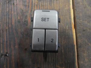 Gebruikte Schakelaar Stoelverstelling Jaguar XF (CC9) 2.7 D V6 24V Prijs € 18,15 Inclusief btw aangeboden door Garage Callant