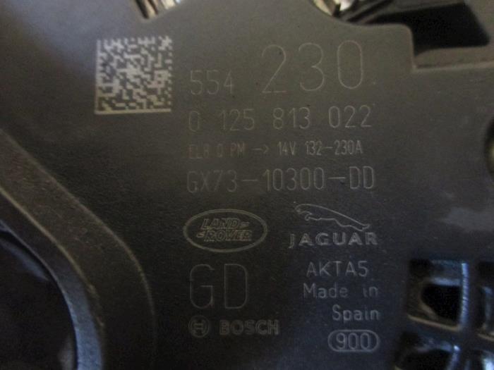 Dynamo van een Jaguar XF (X260) 2.0d 180 16V 2015