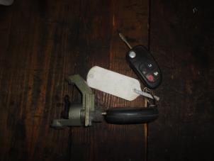 Gebruikte Deurslot Cilinder links Jaguar XJ (X350) 8 3.5 V8 32V Prijs € 60,50 Inclusief btw aangeboden door Garage Callant