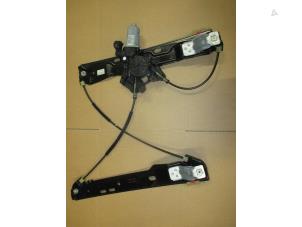 Gebruikte Raammechaniek 4Deurs links-voor Landrover Range Rover Evoque (LVJ/LVS) Prijs € 90,75 Inclusief btw aangeboden door Garage Callant