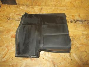 Gebruikte Afdekplaat diversen Landrover Discovery III (LAA/TAA) 2.7 TD V6 Prijs € 18,15 Inclusief btw aangeboden door Garage Callant