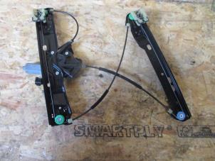 Gebruikte Raammechaniek 4Deurs rechts-voor Landrover Range Rover Evoque (LVJ/LVS) Prijs € 60,50 Inclusief btw aangeboden door Garage Callant