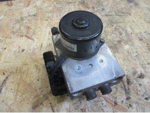 Gebruikte ABS Pomp Jaguar S-type (X200) 3.0 V6 24V Prijs € 90,75 Inclusief btw aangeboden door Garage Callant