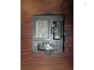 Gebruikte Centrale Deurvergrendelings Module Landrover Range Rover Evoque (LVJ/LVS) 2.2 SD4 16V 5-drs. Prijs € 30,25 Inclusief btw aangeboden door Garage Callant