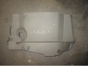 Gebruikte Motor Beschermplaat Jaguar XJ (X350) 2.7d V6 24V Prijs € 30,25 Inclusief btw aangeboden door Garage Callant