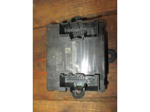 Gebruikte Deur module Jaguar XF (X260) 2.0d 180 16V AWD Prijs € 30,25 Inclusief btw aangeboden door Garage Callant