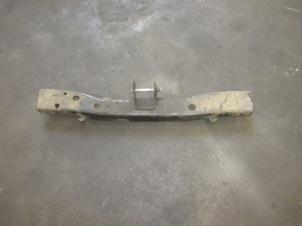 Gebruikte Versnellingsbak Steun Landrover Range Rover Sport (LS) 2.7 TDV6 24V Prijs € 30,25 Inclusief btw aangeboden door Garage Callant