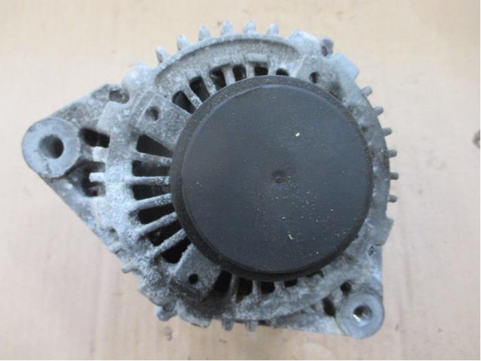 Gebruikte Dynamo Jaguar X-type 2.5 V6 24V Prijs € 42,35 Inclusief btw aangeboden door Garage Callant