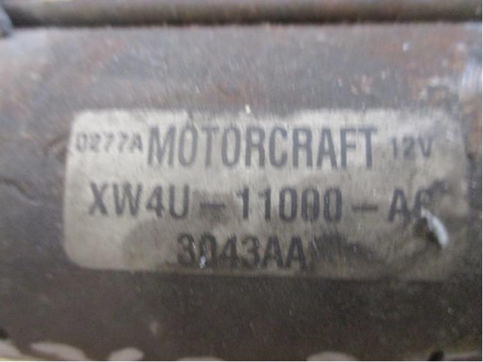 Startmotor van een Jaguar S-type (X200) 2.5 V6 24V 2003