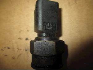 Oliedruk sensor van een Land Rover Freelander II 2.2 tD4 16V 2007