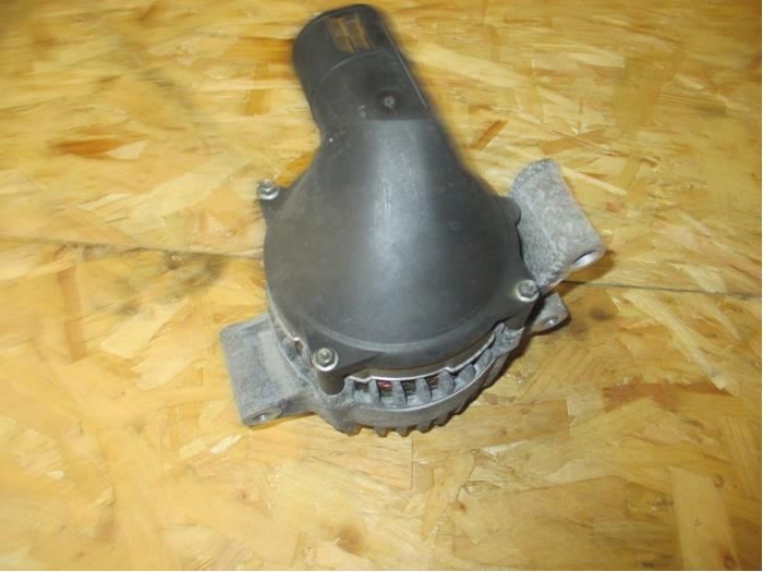 Alternator van een Jaguar X-type 2.0 D 16V 2004
