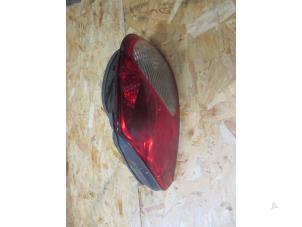 Gebruikte Achterlicht rechts Jaguar X-type 2.0 D 16V Prijs € 30,25 Inclusief btw aangeboden door Garage Callant