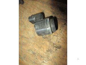 Gebruikte Sensor PDC Landrover Range Rover IV (LG) 3.0 TDV6 24V Prijs € 30,25 Inclusief btw aangeboden door Garage Callant