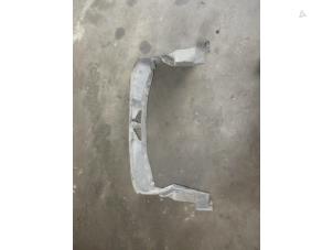 Gebruikte Windtunnel Jaguar XF (CC9) 2.7 D V6 24V Prijs € 24,20 Inclusief btw aangeboden door Garage Callant