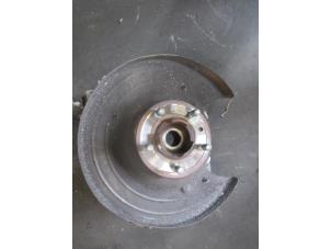 Gebruikte Asschenkel rechts-achter Landrover Discovery V (LR) 2.0 Td4 16V Prijs € 242,00 Inclusief btw aangeboden door Garage Callant