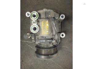Gebruikte Pomp Airco Jaguar S-type (X200) 3.0 V6 24V Prijs € 90,75 Inclusief btw aangeboden door Garage Callant