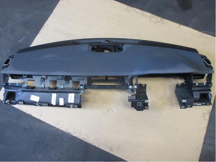 Gebruikte Dashboard Landrover Range Rover Evoque (LVJ/LVS) 2.0 D 150 16V 5-drs. Prijs op aanvraag aangeboden door Garage Callant