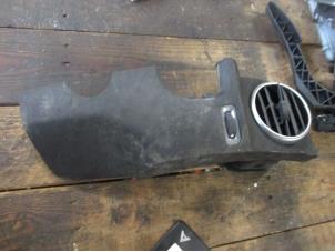 Gebruikte Luchtrooster Dashboard Landrover Discovery IV (LAS) Prijs € 30,25 Inclusief btw aangeboden door Garage Callant