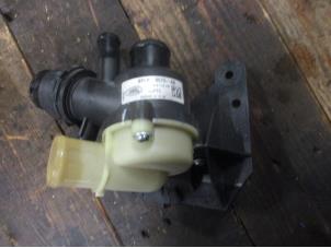 Gebruikte Thermostaathuis Landrover Range Rover Sport (LW) 3.0 SDV6 Prijs € 30,25 Inclusief btw aangeboden door Garage Callant