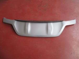 Gebruikte Diffuser achterbumper Landrover Range Rover Evoque (LVJ/LVS) Prijs € 60,50 Inclusief btw aangeboden door Garage Callant