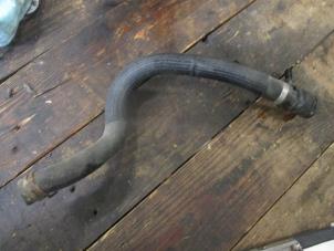 Gebruikte Radiateurslang Landrover Discovery Sport L550 Prijs € 24,20 Inclusief btw aangeboden door Garage Callant