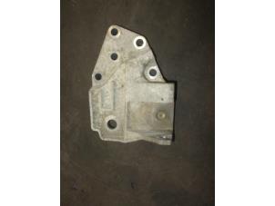 Gebruikte Motorsteun Landrover Freelander II 2.2 tD4 16V Prijs € 18,15 Inclusief btw aangeboden door Garage Callant