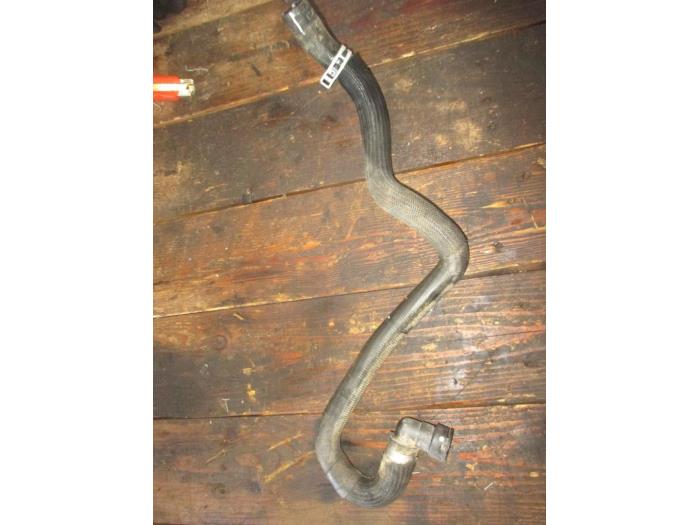 Gebruikte Waterpijp Landrover Freelander II 2.2 tD4 16V Prijs € 18,15 Inclusief btw aangeboden door Garage Callant
