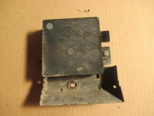 Gebruikte Dode hoek sensor Jaguar XF (CC9) 2.7 D V6 24V Prijs € 121,00 Inclusief btw aangeboden door Garage Callant