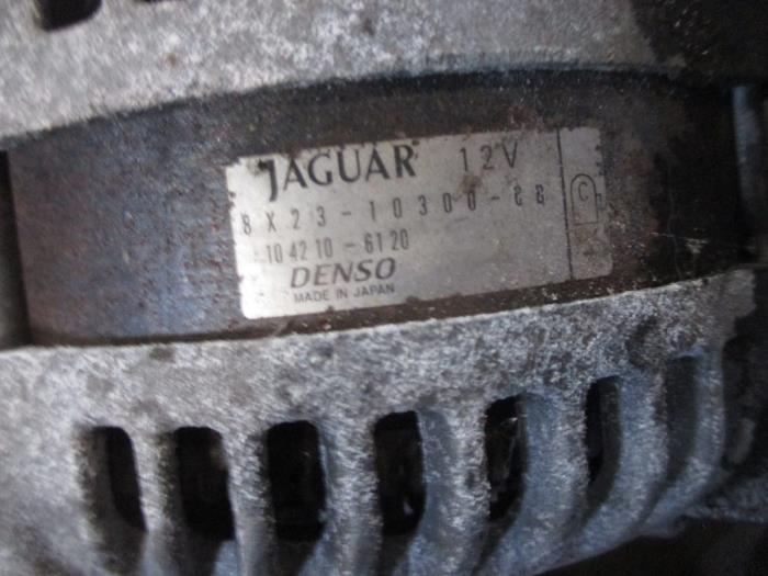 Dynamo van een Jaguar XF (CC9) 2.7 D V6 24V 2008