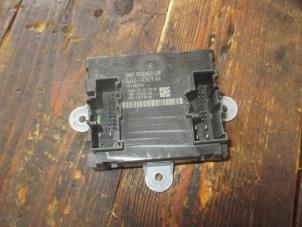 Gebruikte Deur module Jaguar F-Pace 2.0 D 180 16V AWD Prijs € 30,25 Inclusief btw aangeboden door Garage Callant