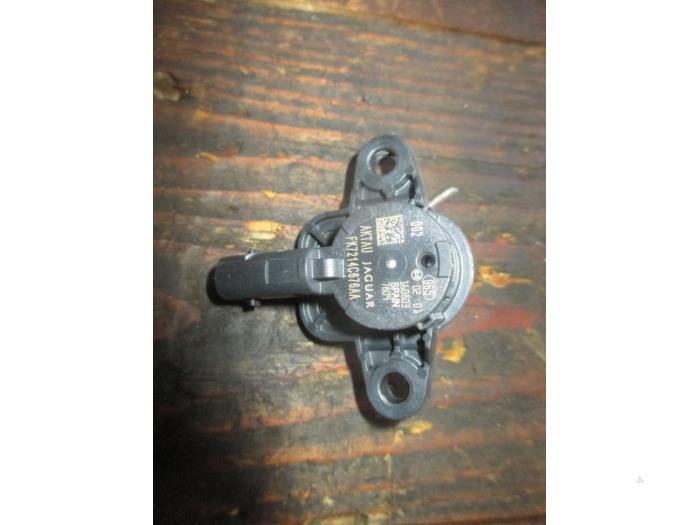 Jaguar FPace Airbag Sensoren voorraad Onderdelenlijn.nl