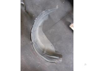 Gebruikte Modderkuip Landrover Discovery IV (LAS) 3.0 TD V6 24V Prijs € 30,25 Inclusief btw aangeboden door Garage Callant