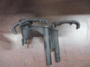 Gebruikte Carterventilatie Landrover Discovery III (LAA/TAA) 2.7 TD V6 Prijs € 30,25 Inclusief btw aangeboden door Garage Callant