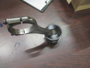 Gebruikte Drijfstang Landrover Range Rover Sport (LS) 2.7 TDV6 24V Prijs € 60,50 Inclusief btw aangeboden door Garage Callant