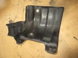 Gebruikte Afdekplaat diversen Landrover Range Rover Sport (LS) 3.0 S TDV6 Prijs € 12,10 Inclusief btw aangeboden door Garage Callant