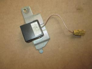 Gebruikte Antenne bluetooth Jaguar XJ (X350) 2.7d V6 24V Prijs € 90,75 Inclusief btw aangeboden door Garage Callant